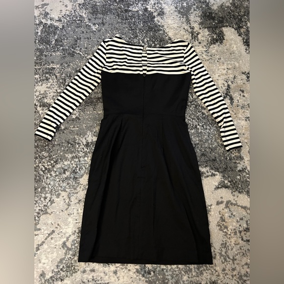 BCBG MAXAZRIA Black White Striped Dress Size 0 - Picture 12 of 12